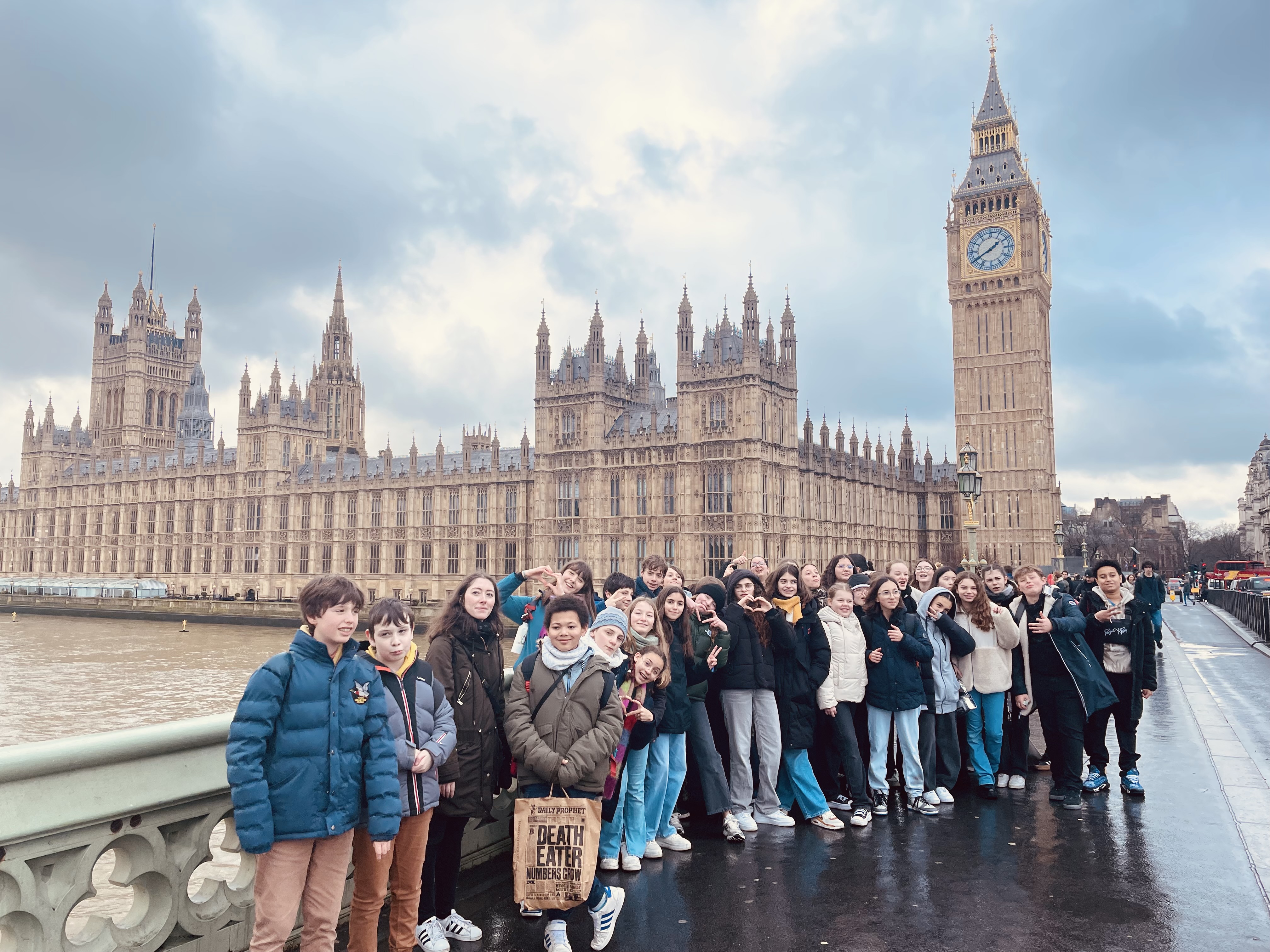 HELLO LONDON !